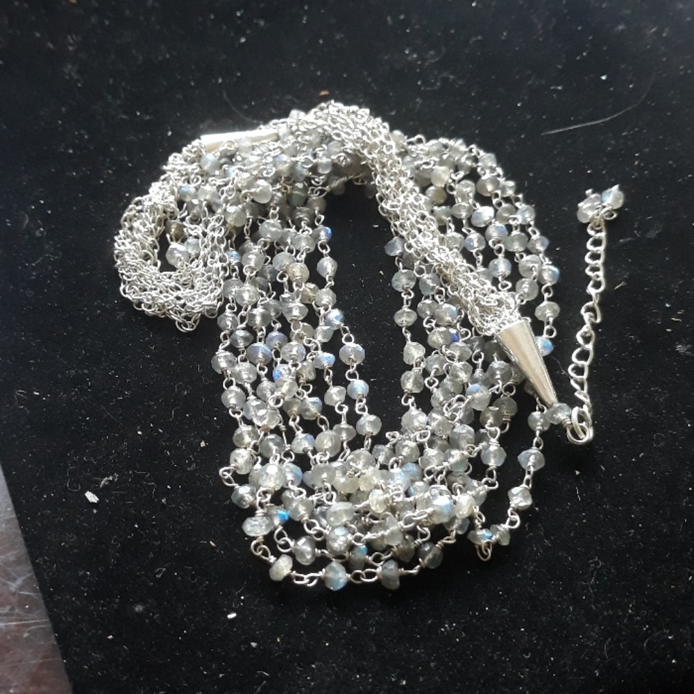 Ladies sterling silver and beads necklace
